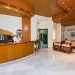 公寓式酒店 Daisy 罗希姆诺