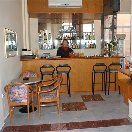 Daisy Aparthotel